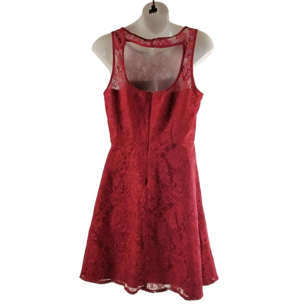 BB Dakota Red Fit & Flare Mini Dress Crew Neck Lace Open Back Women's Size 6 - Picture 2 of 16